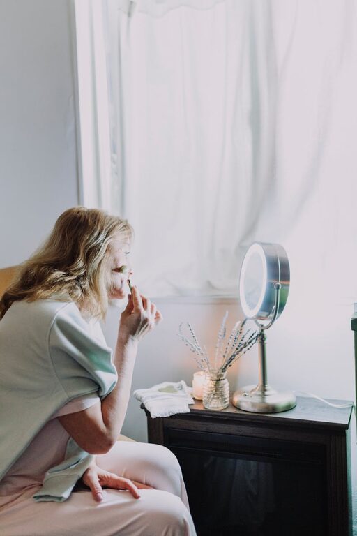 How to Start a Basic Skincare Routine: A Simple Guide for Beginners